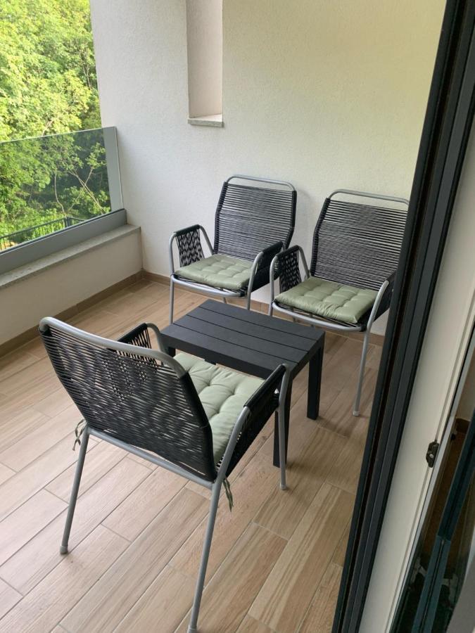 Apartman Natasa Kostrena Exteriör bild